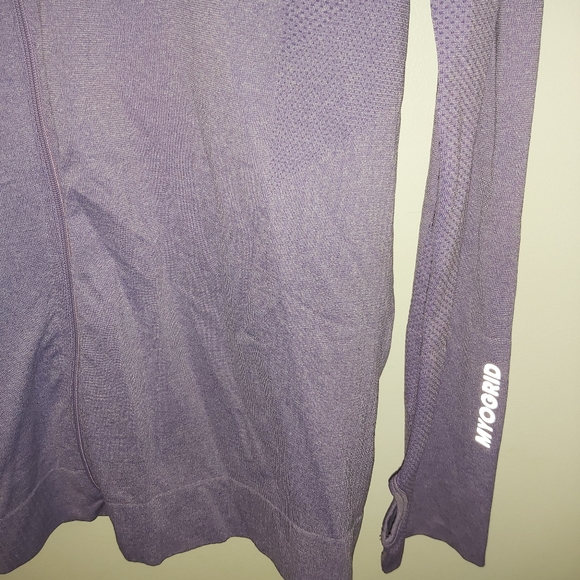 SOLD💥FREE WITH PURCHASE🌷3 for $20!🌷 - Picture 5 of 5